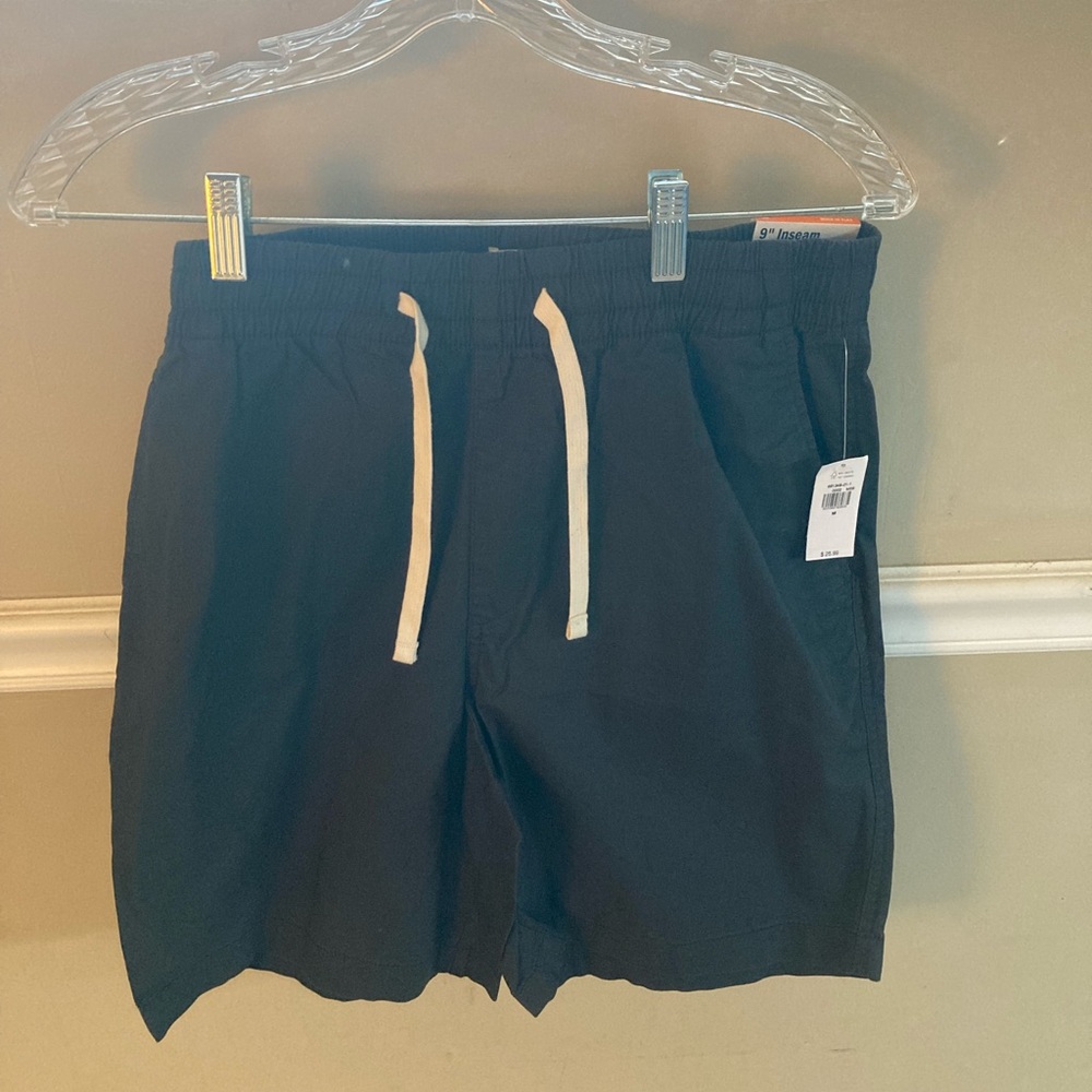 NWT Men’s Old Navy Charcoal Gray Shorts Built In Flex 9” In Seam Never Worn M